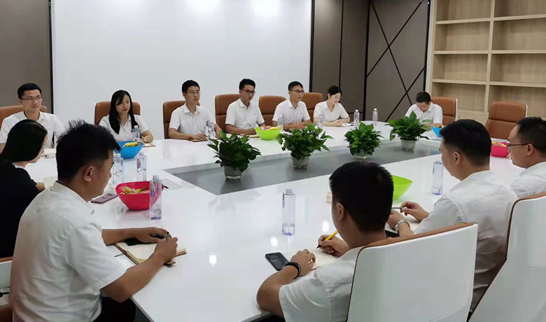 研(yan)髮(fa)糰隊